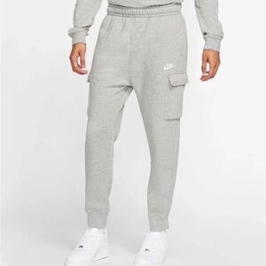 Nike Club Fleece Cargo Jogger Sweatpants in grey Heather Men’s Large NEW